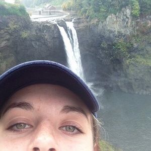 Meet your Posher, Ally