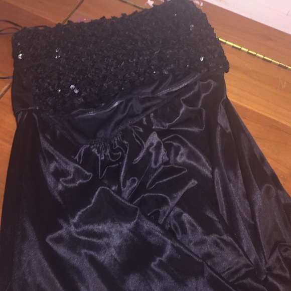 Dress - Picture 1 of 1