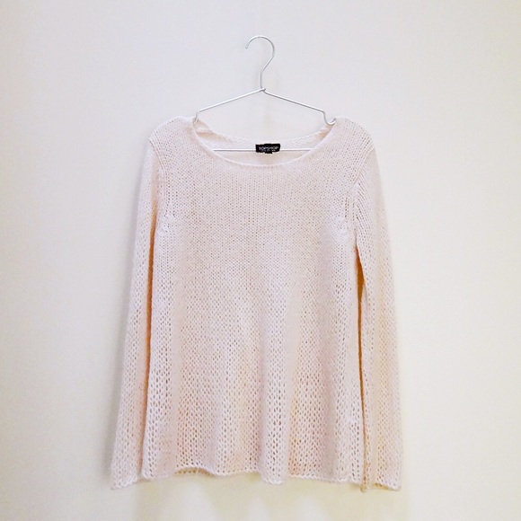 🎉HP🎉 Topshop light pink mohair sweater US size 4