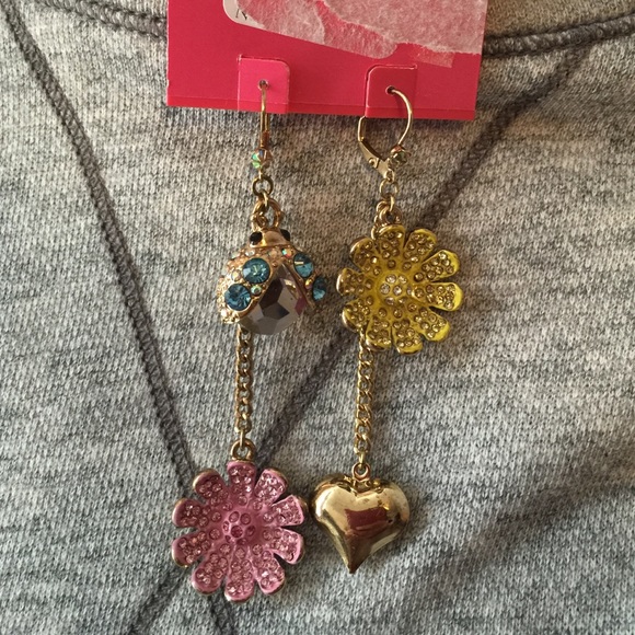 Rhinestone dangle earrings