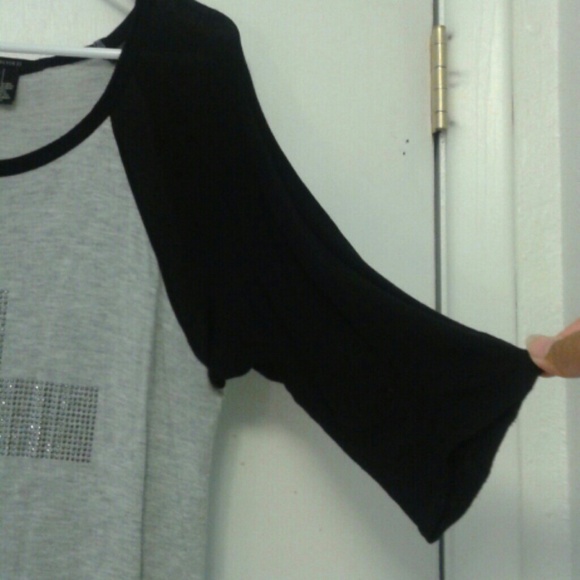 Baseball-Style Tee - Picture 2 of 3