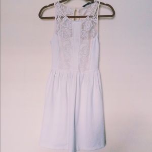 ❗️FREE SHIPPING SALE❗️Dress w/ Lace