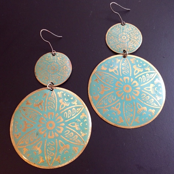 Pretty oriental inspired earrings