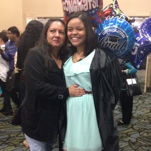 Meet your Posher, Mireya