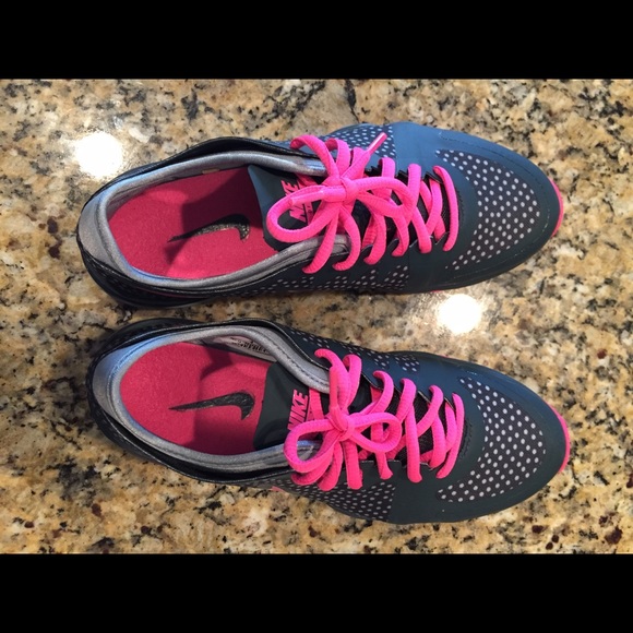 Nike Dual Fusion TR3 size 6.5