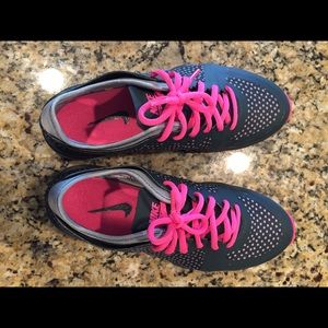 Nike Dual Fusion TR3 size 6.5