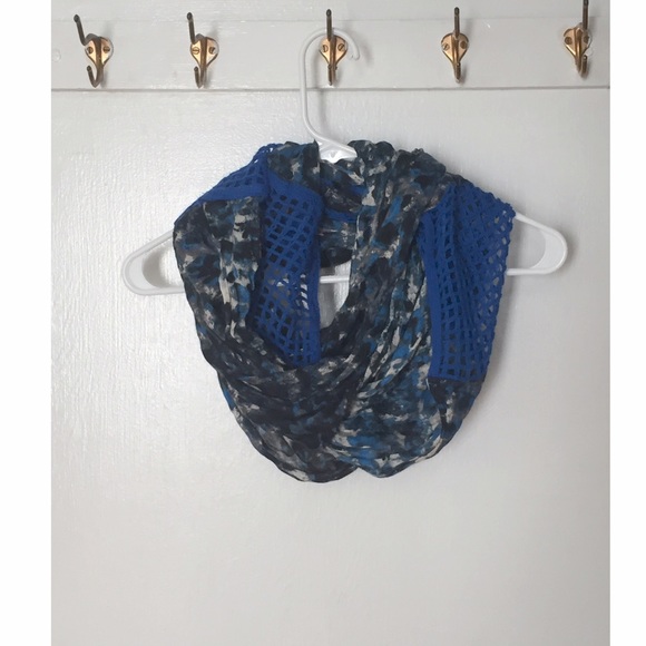 Sale | Urban Outfitters Infinity Scarf