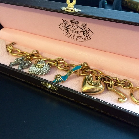 JUICY COUTURE CHARM BRACELET