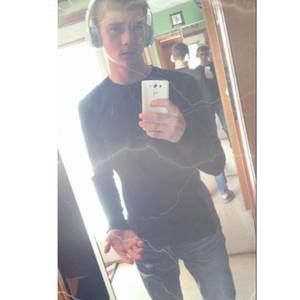 Meet your Posher, Derek