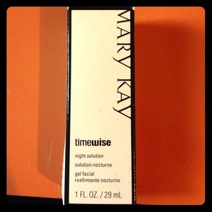 MARY KAY NIGHT SOLUTION