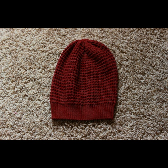 Burgundy slouchy beanie