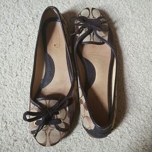 Size 10 Coach flats