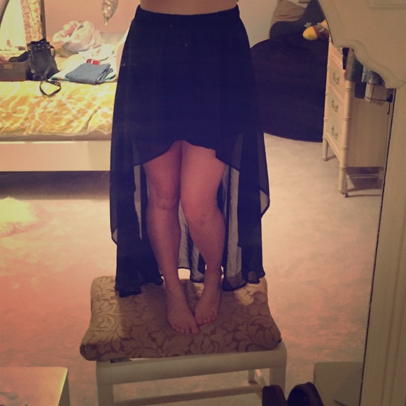 Black high low skirt