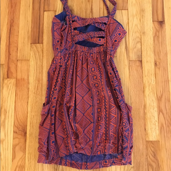 Pattern dress - Picture 2 of 2