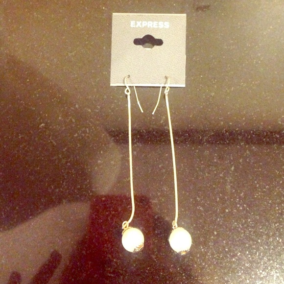 NWT Express Gold Pearl Dangle Earrings