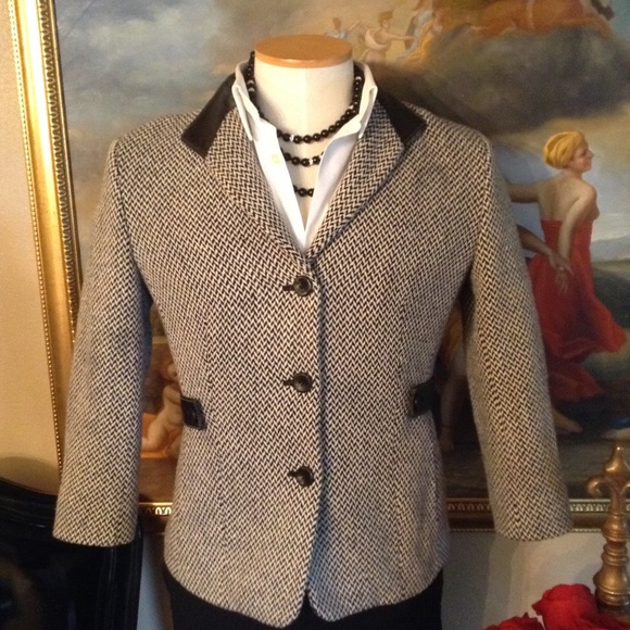 Talbots "The Italian Collection" Wool Blazer - Picture 2 of 4