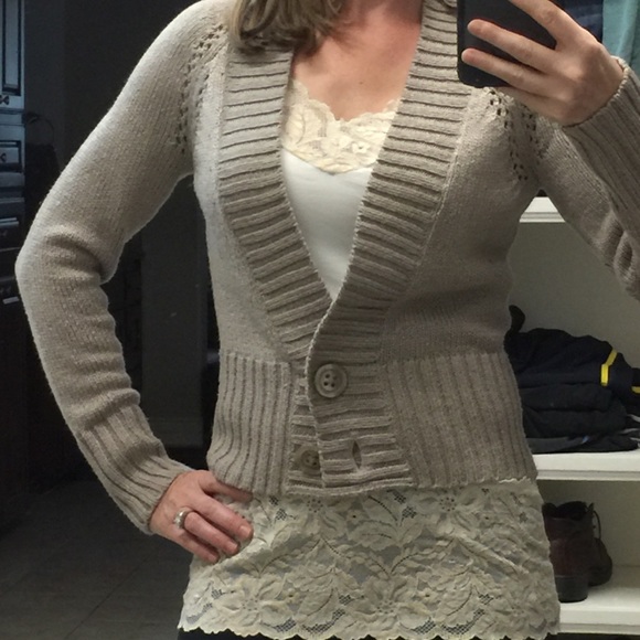 Sweater - Picture 1 of 3