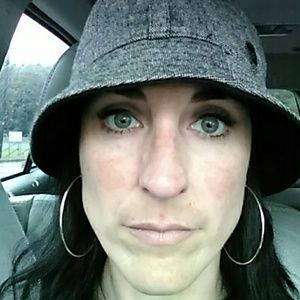 Meet your Posher, Ellen