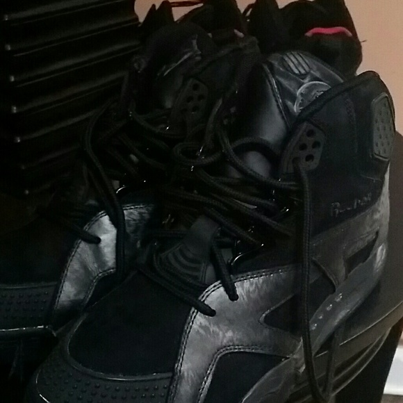 SOLD ***Reebok  pumps  for men - Picture 3 of 4