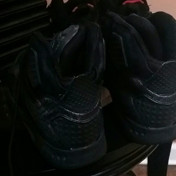 SOLD ***Reebok  pumps  for men - Picture 4 of 4