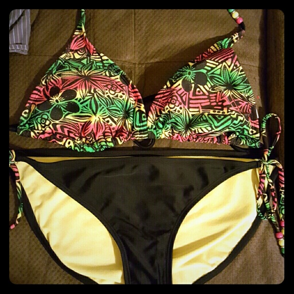 Rasta colored bathing suite!!!