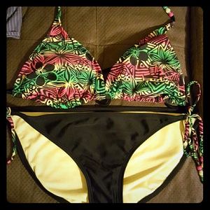 Rasta colored bathing suite!!!