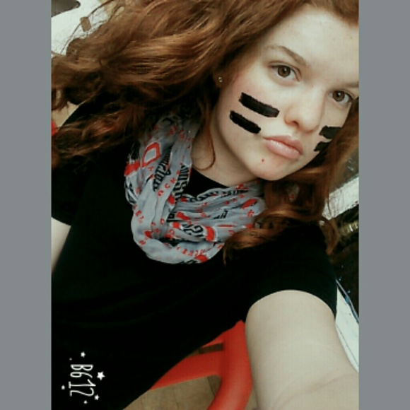 Meet your Posher, Shemiah - Picture 1 of 1