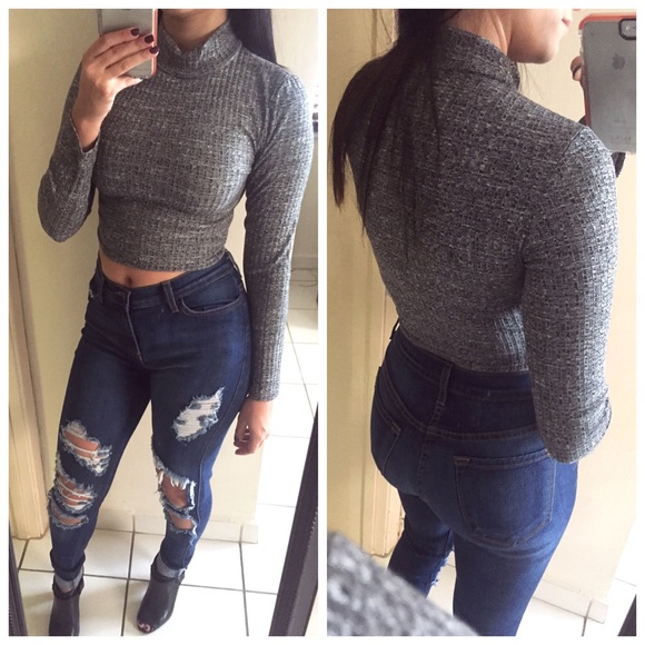 SOLD. Charcoal Ribbed Crop Top - Picture 2 of 2