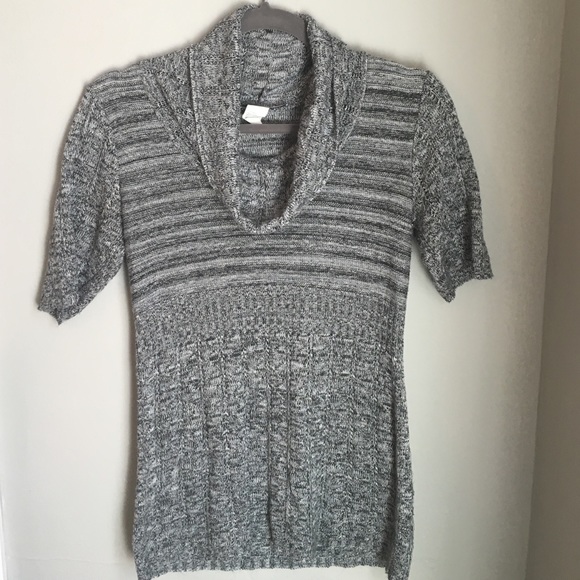 Grey & Black cowl neck style short sleeve sweater - Picture 1 of 4