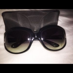 Oliver Peoples sunglasses & case