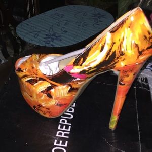 Yellow shoes