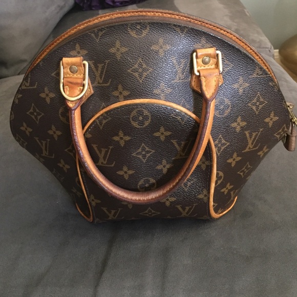 🚫S O L D 🚫Louis Vuitton Ellipse PM Monogram Tote