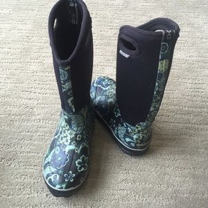 Like New Bogs Black Multi Blue and Green Color