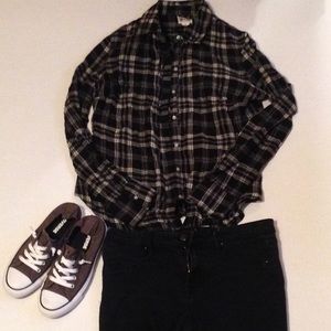 Black & grey plaid button down top