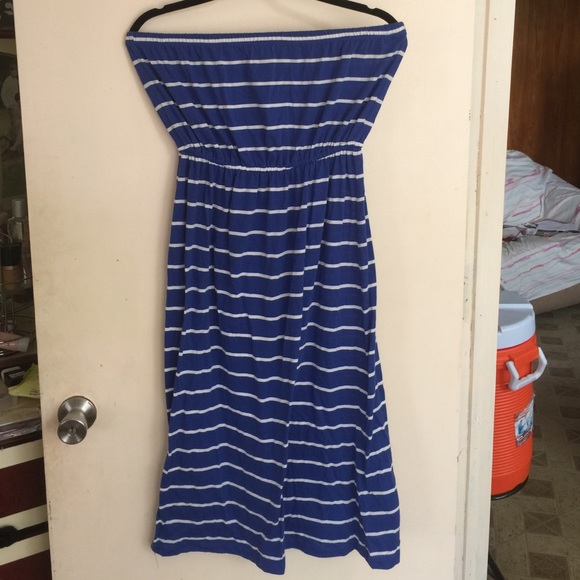 Striped tube dress.