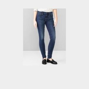 Gap Premium Skinny Jeans size 4/27