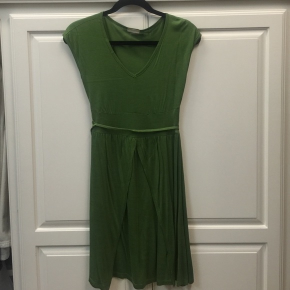 Dress - Picture 1 of 3