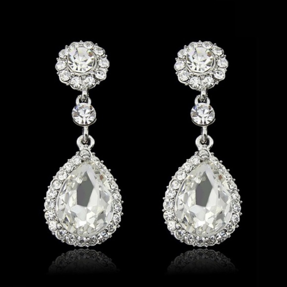 Cz 18kt platinum plated earrings ..bride/wedding