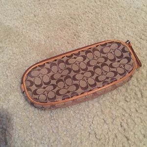 Eye glasses case