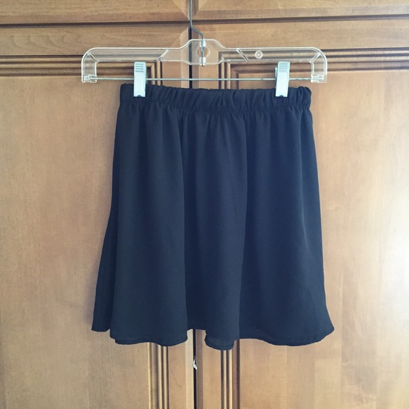 Brandy Melville Black Chiffon Skirt
