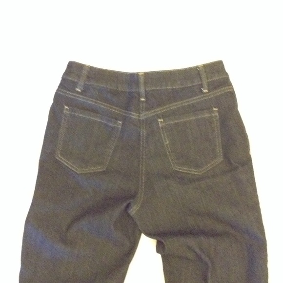 ❗️SOLD❗️Dark Wash Jeans Regular - Picture 3 of 4
