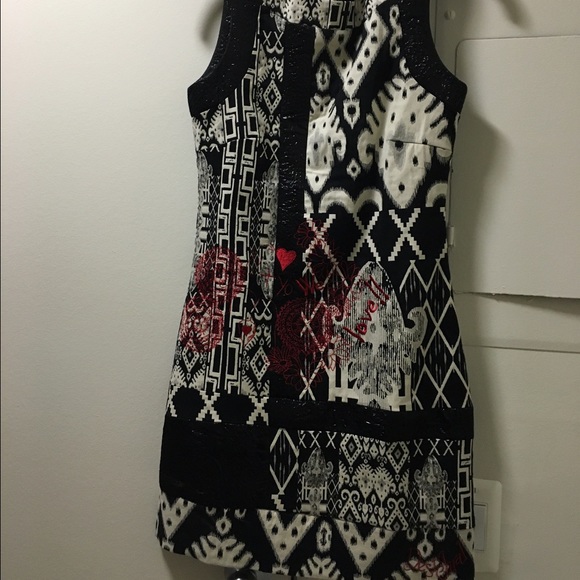 Sleeveless dress