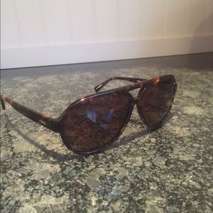 Like new Fossil tortoise shell aviator sunglasses!