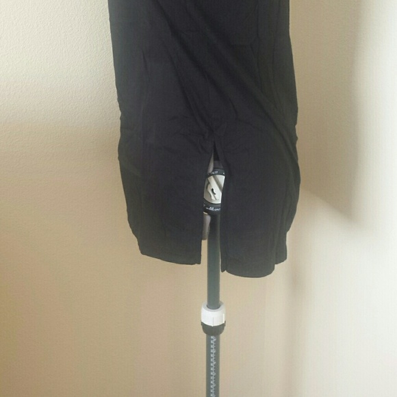 Black short sleeve tunic - Picture 3 of 4