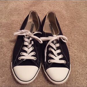 Black & white converse