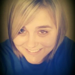 Meet your Posher, Courtney