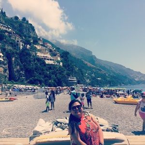 Meet your Posher, Christine