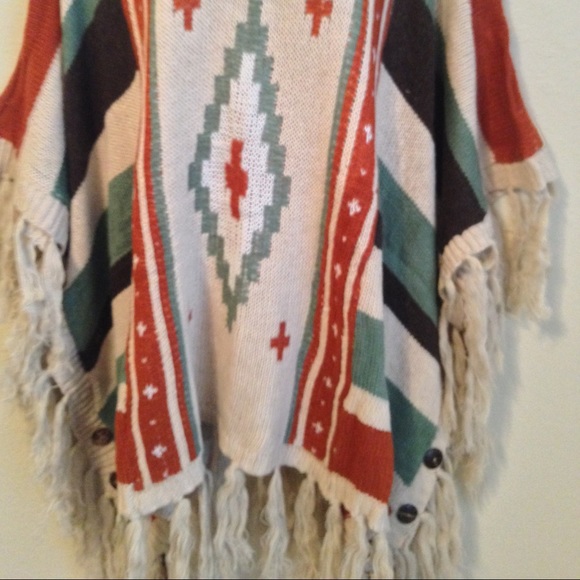 Printed poncho - Picture 2 of 2