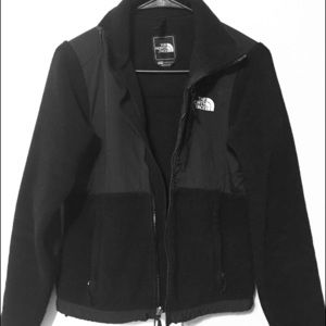 Black Denali North Face jacket