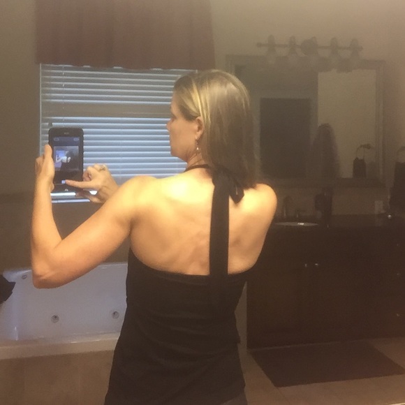 Halter top - Picture 4 of 4